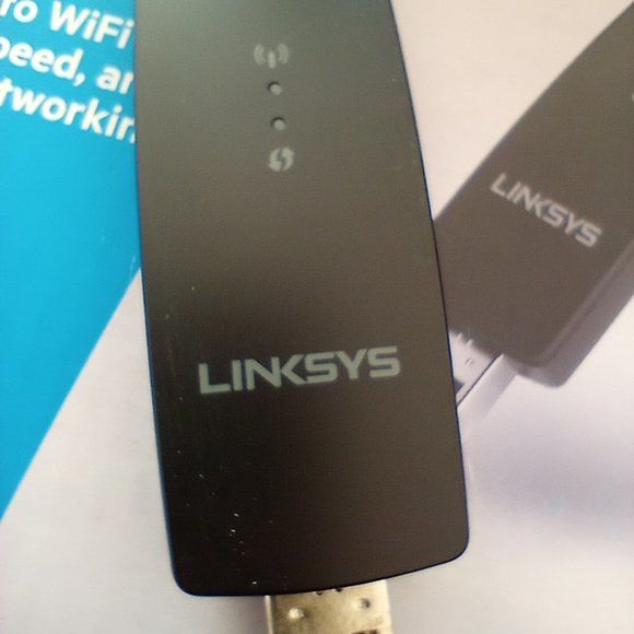 Linksys wifi 5 USB adapter - Picture 2 of 5